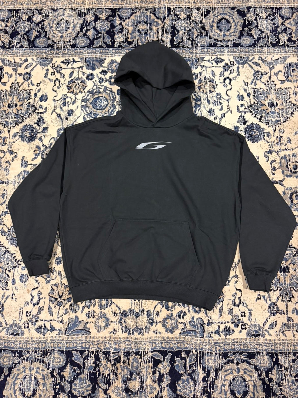 STATEMENT HOODIE - BLACK
